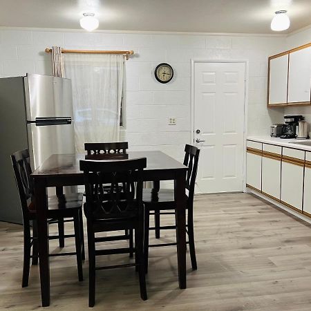 Lake Powell Motel & Apartments Page Ngoại thất bức ảnh