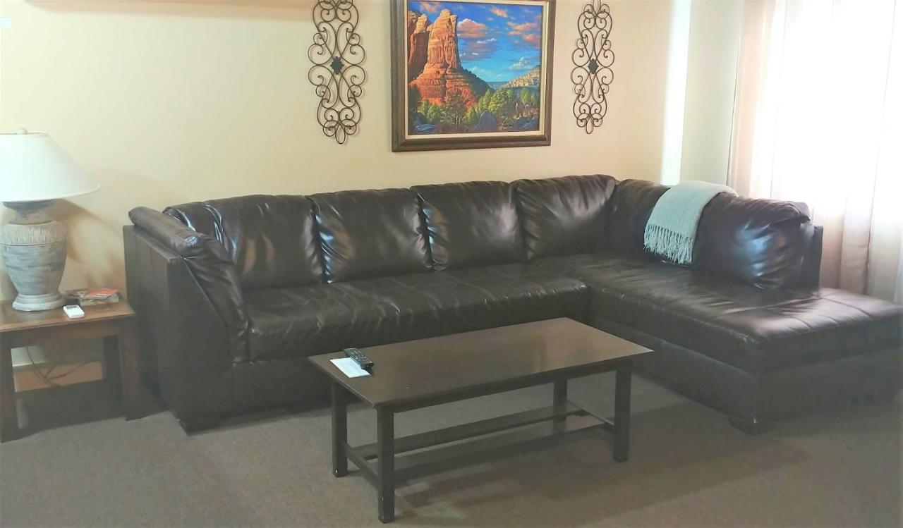 Lake Powell Motel & Apartments Page Ngoại thất bức ảnh